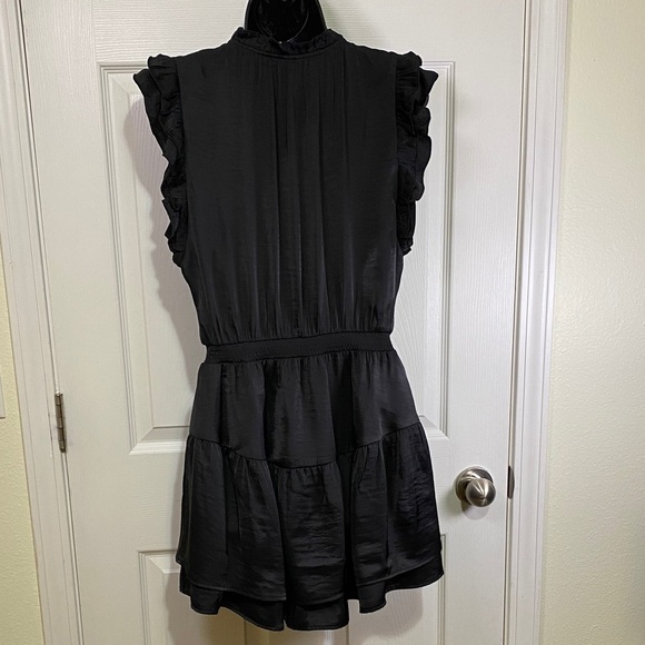 NWT B B Dakota Steve Madden Black Ruffle Mini Dress Medium - Picture 3 of 9